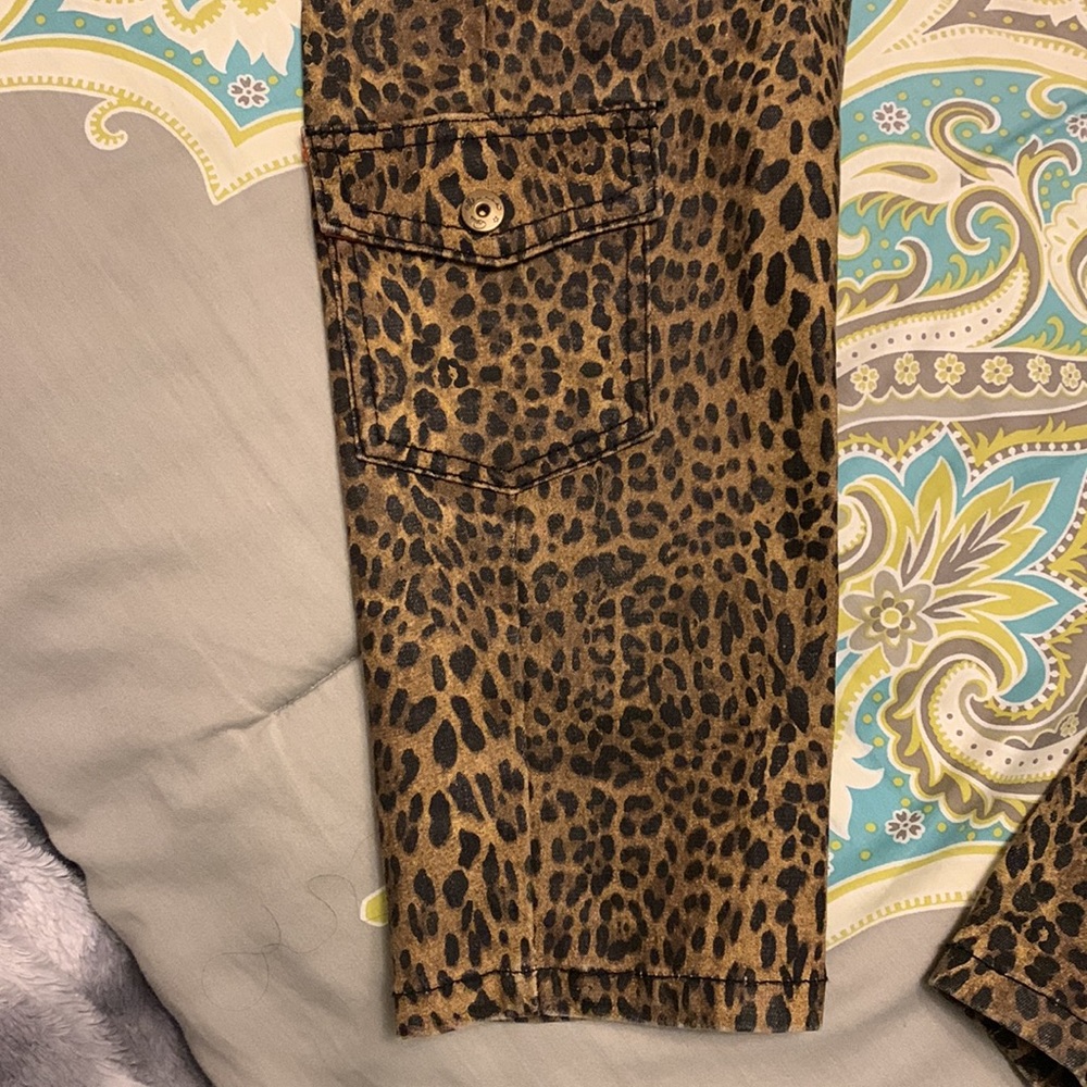 DG2 leopard print jean leggings - Picture 7 of 11